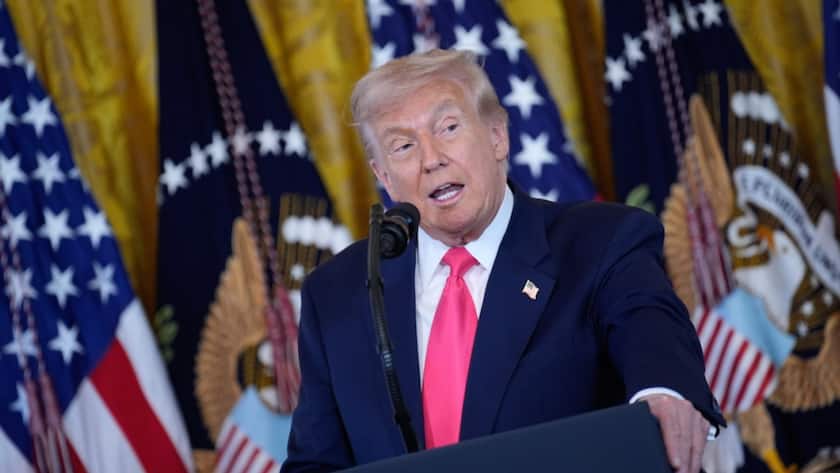 Wegen gestiegener Verbraucherpreise in den USA steht Donald Trumps Regierung unter Druck. Nun macht der Präsident eine Rolle rückwärts - und streicht einige Lebensmittel von seiner Zollliste. (Archivbild)