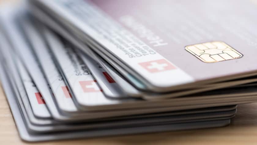 Schweizer erhalten 2026 pro Person knapp 62 Franken aus der Umweltabgabe an die Krankenkassenprämie. (Symbolbild)