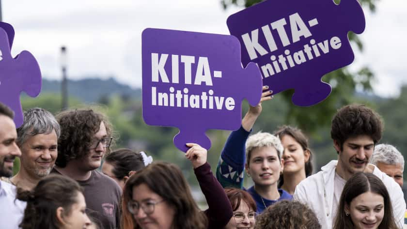 Das Parlament hat einen Gegenvorschlag zur Kita-Initiative gezimmert. Der Bund soll demnach auch künftig die familienergänzende Kinderbetreuung finanziell fördern. (Archivbild)