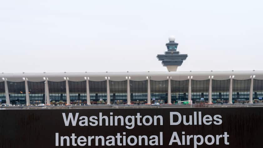 Eine Boeing 777 musste kurz nach dem Start den Flug nach Tokio abbrechen und zum internationalen Flughafen in Washington zurückkehren. (Archivbild)