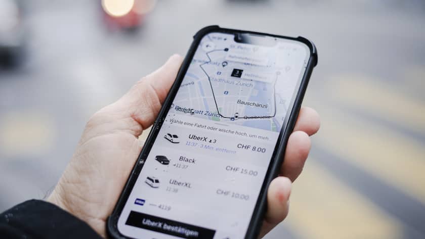 Die meisten Uber-Fahrten konzentrieren sich auf die grossen Schweizer Städte. Hotspots sind dem Fahrdienst zufolge die Flughäfen Zürich und Genf sowie der Bahnhof Basel SBB. (Symbolbild)