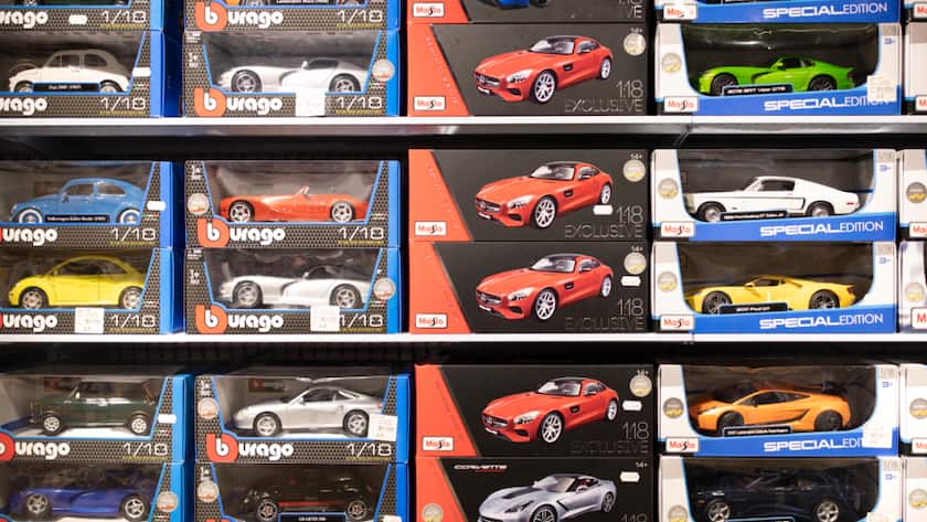 Schweizerinnen und Schweizer dürften diese Weihnachten laut einer Studie mehr Geld für Spielwaren ausgeben als noch im letzten Jahr. Von der erhöhten Nachfrage dürften vor allem klassische Einkaufsläden profitieren.(Symbolbild)