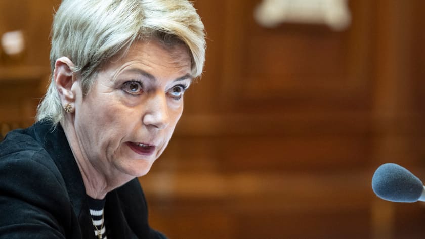 Finanzministerin Karin Keller-Sutter warnte vor unbeabsichtigten Folgen im Falle einer Annahme der Motion. (Archivbild)