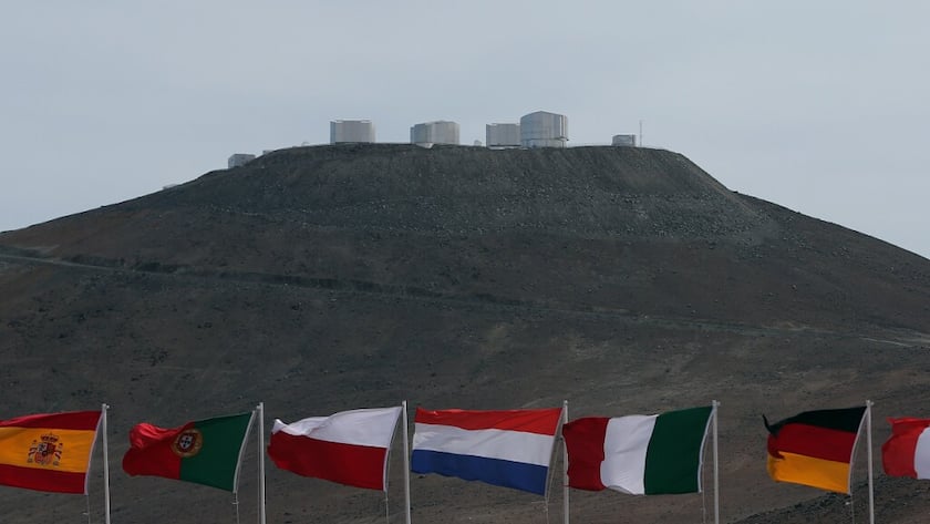 Ein Energiekonzern zieht sich aus einem umstrittenen Projekt zurück – und bewahrt das Paranal-Observatorium in der chilenischen Atacama-Wüste vor Licht und Vibrationen. (Archivbild)
