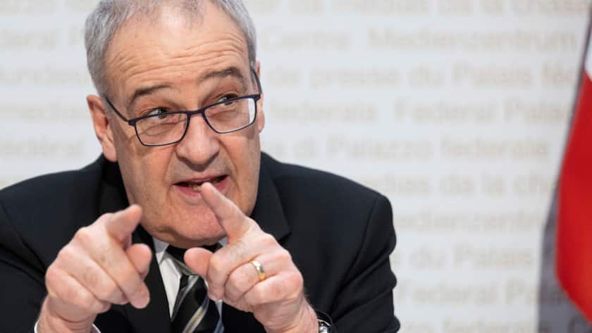 Landwirtschaftsminister und Bundespräsident Guy Parmelin stellt vor den Medien in Bern die Leitsätze für die Agrarpolitik ab 2030 vor.