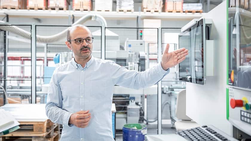 Roggwil Thurgau, Schweiz, 3. Mai 2018 - Christian Huber, CEO Keller Spiegelschraenke.