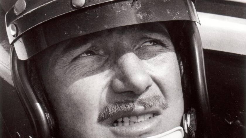 Porträt des legendären Schweizer Formel-1-Piloten Jo Siffert.