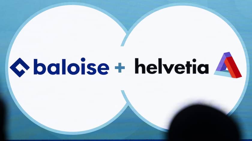 Logos der beiden Versicherer Baloise und Helvetia an der ausserordentlichen Generalversammlung der Helvetia Versicherungen, am Freitag, 23. Mai 2025, in St. Gallen.