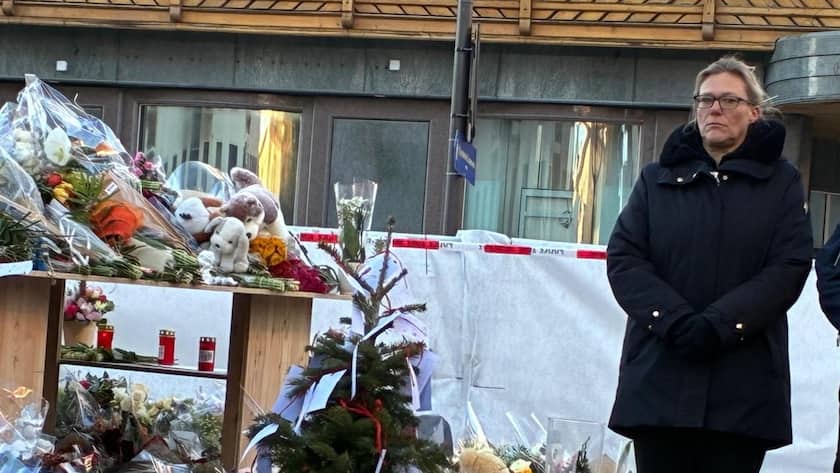 Die Generalstaatsanwältin des Kantons Wallis, Beatrice Pilloud, gedenkt am Samstag den Opfern des verheerenden Brandes in Crans-Montana.