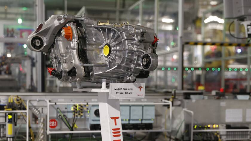 Tesla-Antrieb: Das Auto fährt im Winter weniger weit als angegeben.