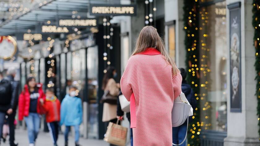 Foto Manuel Geisser 31.12.2021 Z¸rich : Uhrenbranche Beyer Uhrengeschâ°ft an der Bahnhofstrasse *** Photo Manuel Geisser 31 12 2021 Zurich watch industry Beyer watch shop on Bahnhofstrasse