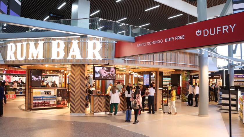 Dufry am Flughafen von Santo Domingo: Die finanzielle Situation dürfte sich mit dem Zusammenschluss mit Autogrill etwas entspannen.
