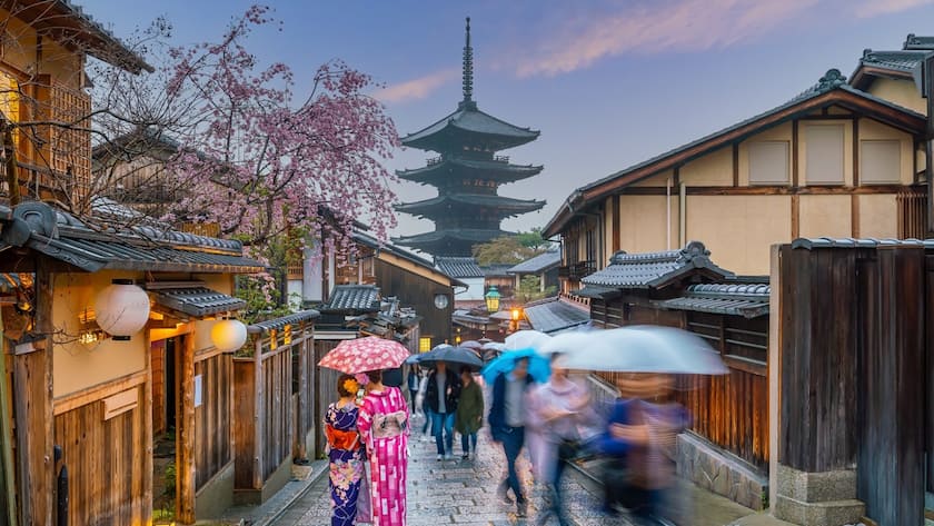 Japans Finanzmarktaufsicht überprüft die Lebensversicherer auf Stabilität.