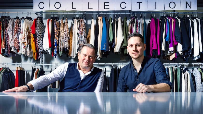 Chicorée Mode AG Gründer Jörg Weber und sein Sohn Pascal im Interview, fotografiert im Hauptsitz in Dietikon, Zürich, Schweiz am 17. Januar 2023