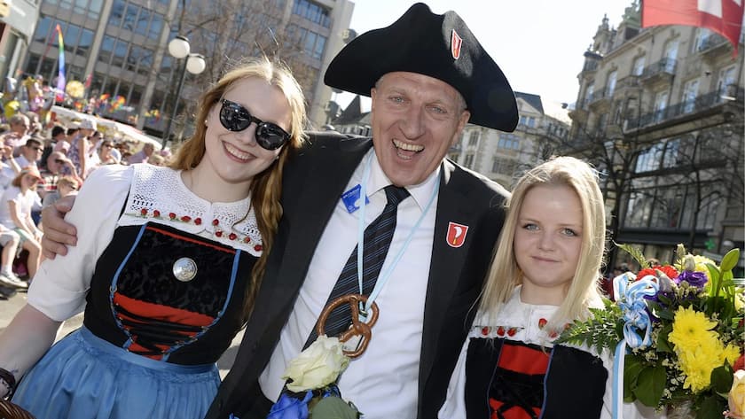 Die Chronik der Causa Vincenz So kannte man Pierin Vincenz vor dem Skandal: Der Volksnahe Banker, der an keiner Party fehlt.