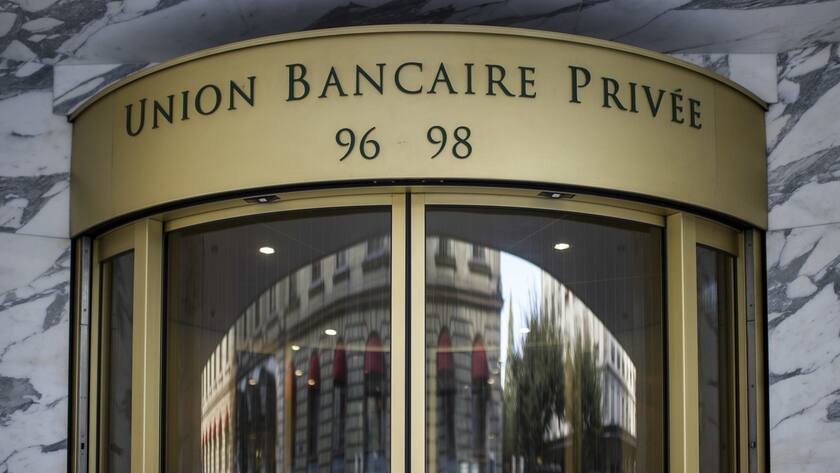 Blick auf den Eingang der Union Bancaire Privée in Genf. (KEYSTONE/Gian Ehrenzeller)
