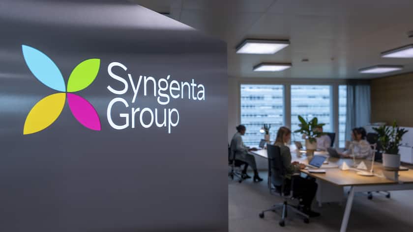 Am Hauptsitz in Basel werden künftig weniger Menschen arbeiten.