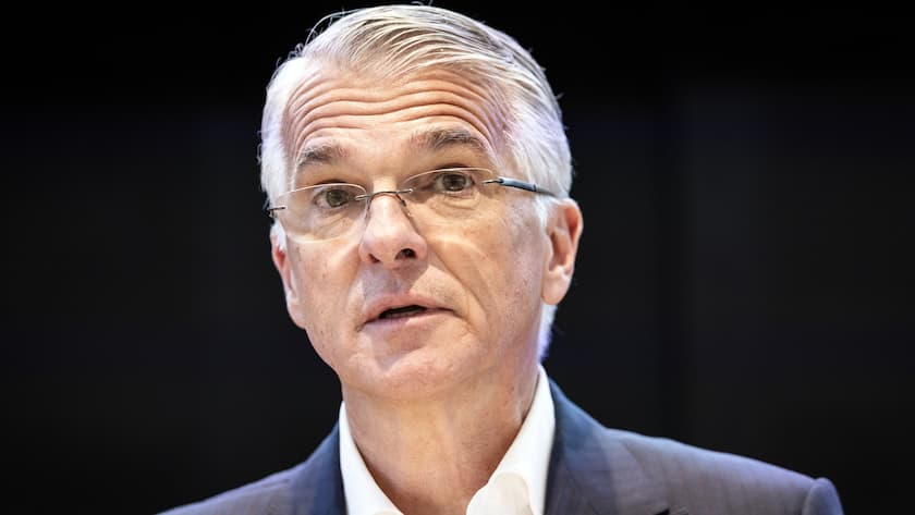 Sergio P. Ermotti, Group Chief Executive Officer of Swiss bank UBS speaks during a delegates' meeting of the FDP party of the Canton of Zurich on Tuesday April 8, 2025 in Zurich, Switzerland. (KEYSTONE/Michael Buholzer)..