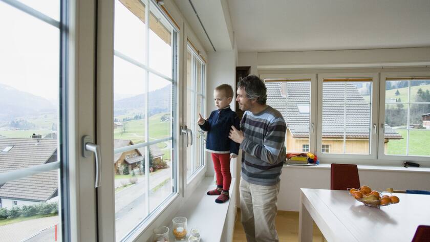 Immobilien Einfamilienhaus Mann Kind