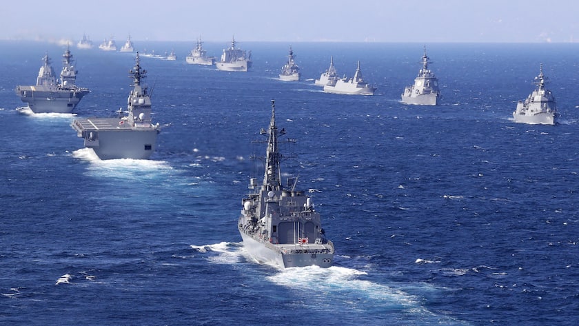 Flottenmanöver verschiedener Staaten in der Sagamibucht bei Tokio: Besonders in Asien wird kräftig aufgerüstet.