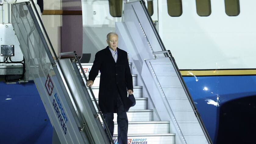 epa10480861 US President Joe Biden disembarks from Air Force One as he arrives at Chopin Airport in Warsaw, Poland, 20 February 2023.The US president paid a surprise visit to the Ukrainian capital Kyiv (Kiev) on 20 February, ahead of his scheduled visit to Poland and just days before the first anniversary of Russia's invasion of Ukraine. EPA/RAFAL GUZ POLAND OUT