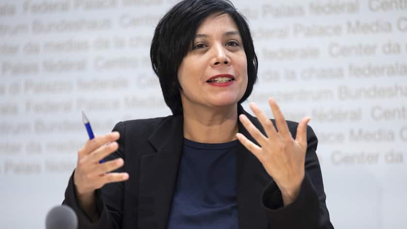 Min Li Marti, Nationalraetin SP-ZH, spricht waehrend einer Medienkonferenz zur AHV-Reform AHV 21, am Montag, 22. August 2022 in Bern. Am 25. September kommt die AHV 21 zur Abstimmung. Die AHV-Reform beinhaltet eine Erhoehung des Rentenalters der Frauen von 64 auf 65 Jahre. (KEYSTONE/Peter Klaunzer)