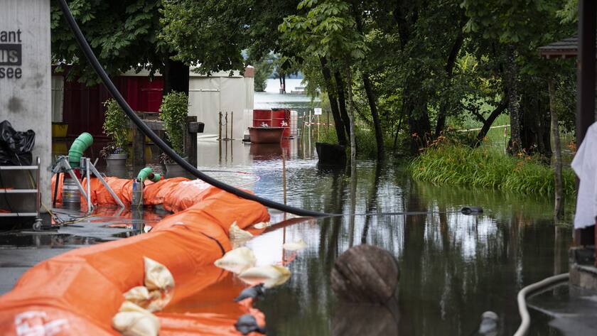SCHWEIZ HOCHWASSER THUNERSEE