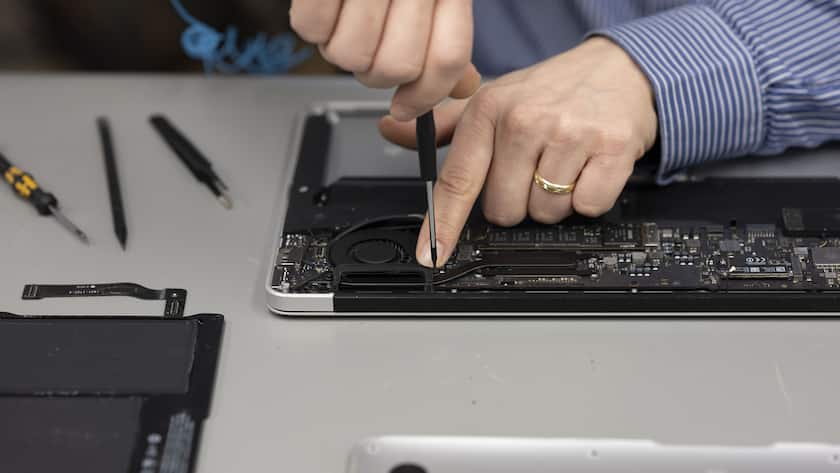 Macbook-Pro-Reparatur bei Revendo in Basel
