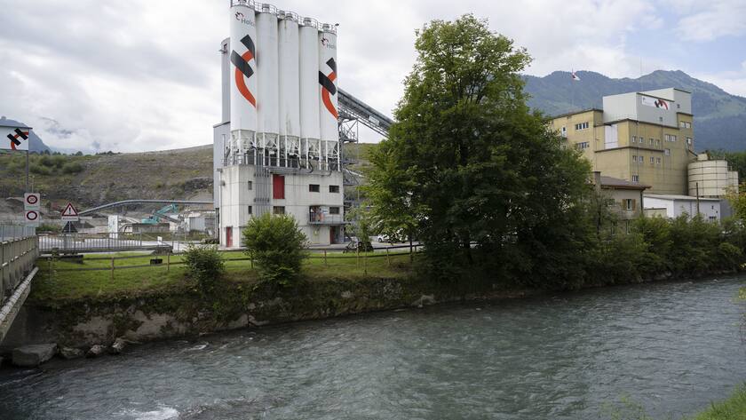 SCHWEIZ HOLCIM BETONWERK OBERDORF