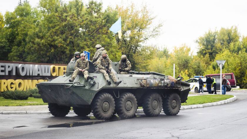 A Ukrainian tank in Slowjansk, 95km north of Donetsk, Ukraine, Wednesday, September 28, 2016. FDFA (Federal Department of Foreign Affairs) organized a media trip to the OSCE Special Monitoring Mission in Kramatorsk in the eastern Ukraine, to visit OSCE Delegates from Switzerland. (KEYSTONE/Manuel Lopez)