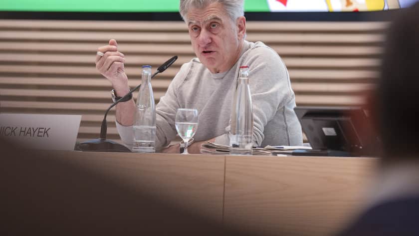 Nick Hayek, CEO Swatch Group AG, anlaesslich der Bilanzmedienkonferenz ueber das Geschaeftsjahr 2021 der Swatch Group AG, am Donnerstag 17. Maerz 2022, in Biel. (KEYSTONE/Marcel Bieri)