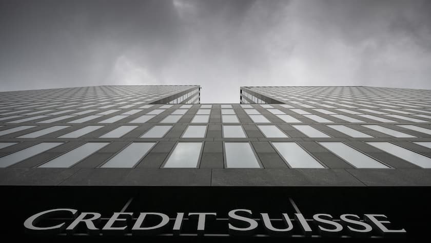 Das Logo der Schweizer Bank Credit Suisse an einem Gebaeude in Zuerich Oerlikon, aufgenommen am Montag, 21. Februar 2022. (KEYSTONE/Ennio Leanza).