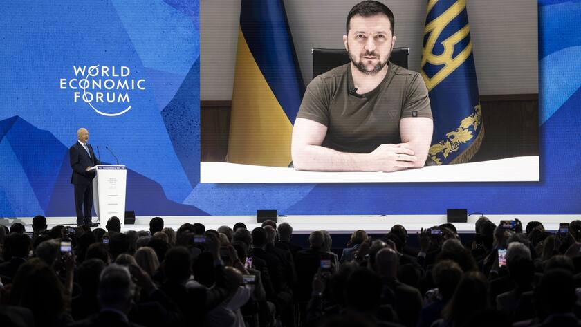 Der Ukrainische Präsident Wolodimir Selenski hält die Erföffnungsrede am Wef