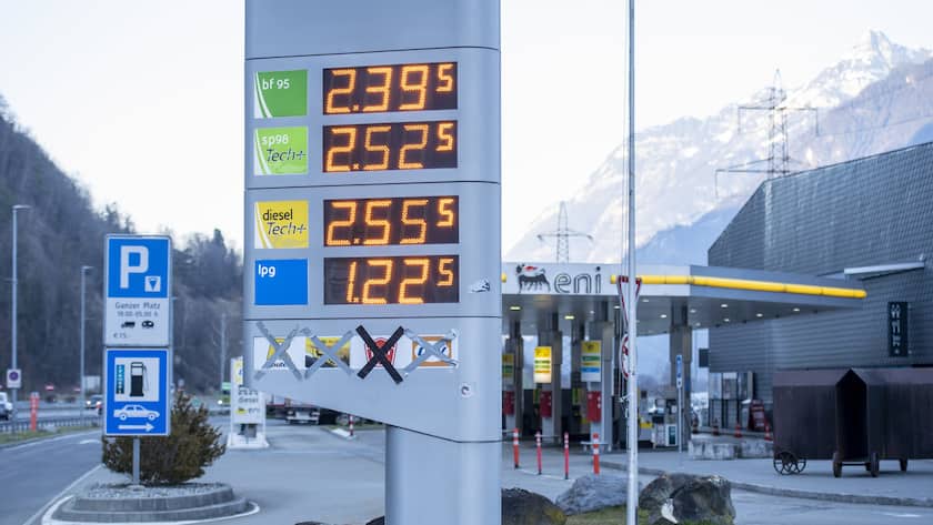 Eine Eni Tankstelle an der A-2 Autobahnraststätte Erstfeld.