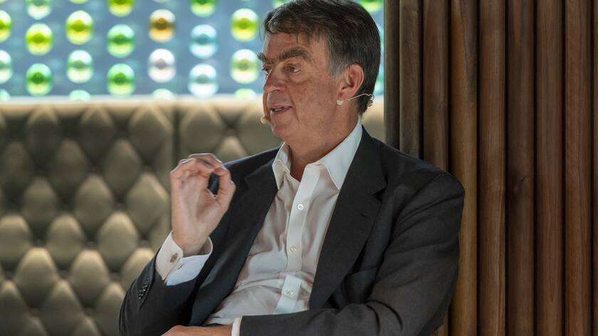 Andre Hoffmann im Science Club im Bau 11 des Roche-Areals in Basel, am Freitag, 10. September 2021. Im Rahmen des 125-jaehrigen Jubilaeums von Roche findet mit Vertretern der Roche-Gruenderfamilie im Verwaltungsrat ein Mediengespraech statt. (KEYSTONE/Georgios Kefalas)