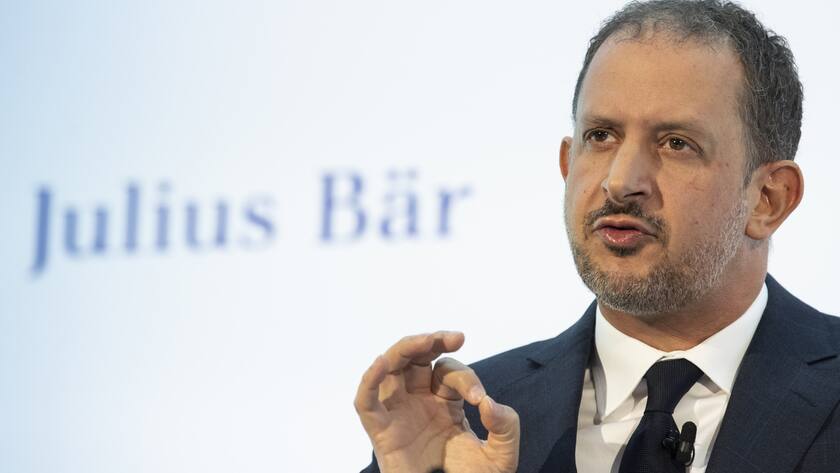 Philipp Rickenbacher, CEO der Julius Baer Bank, spricht an der Pressekonferenz zur Praesentation der Jahreszahlen am Montag, 3. Februar 2020 in Zuerich. (KEYSTONE/Ennio Leanza)