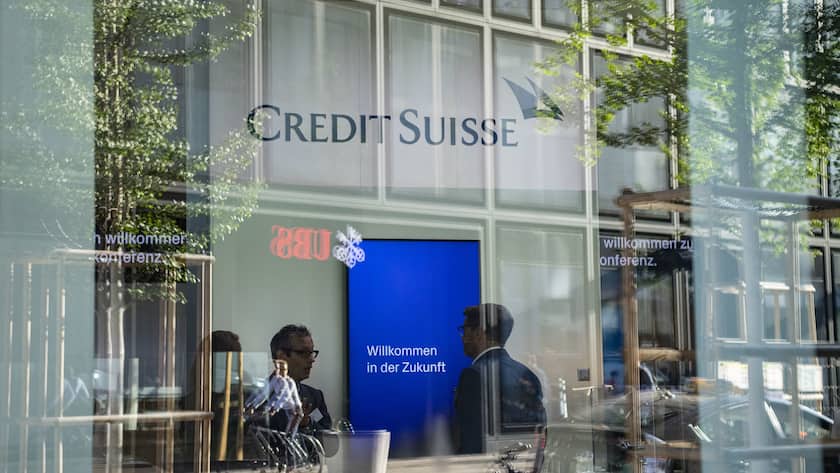 Ein Logo der CS anlaesslich einer Medienkonferenz der Credit Suisse zur lancierung ihres neuen digitalen Angebotes und zukunftweisendes Geschaeftsstellenkonzept am Donnerstag, 10. September 2020 in Zuerich.(KEYSTONE/Urs Flueeler).