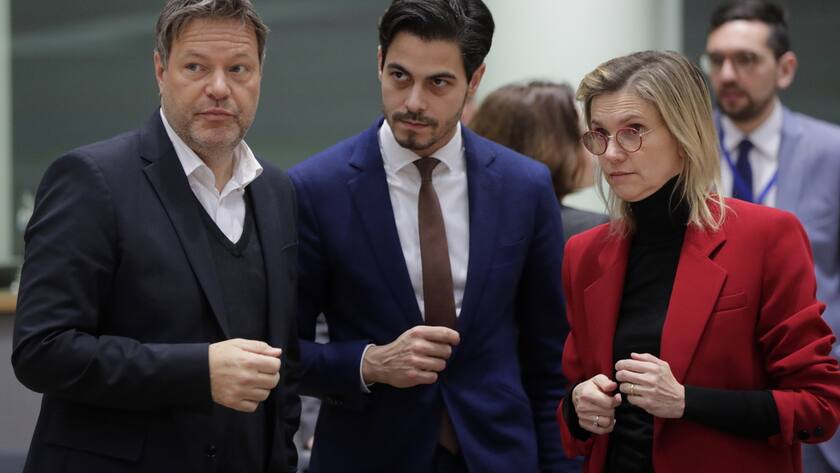Ziehen beim Gaspreisdeckel nun an einem Strang: Deutschlands Vizekanzler Robert Habeck (l.), der niederländische Energieminister Rob Jetten und Frankreichs Energieministerin Agnes Pannier-Runacher.