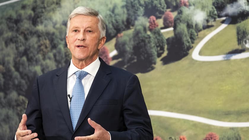 Rolf Doerig, Verwaltungsratspraesident Swiss Life, spricht an der Medienkonferenz ueber die Eroeffnung des ãThe CircleÒ, das neue Quartier im Flughafen Zuerich, aufgenommen am Donnerstag, 5. November 2020, in Zuerich. (KEYSTONE/Alexandra Wey)