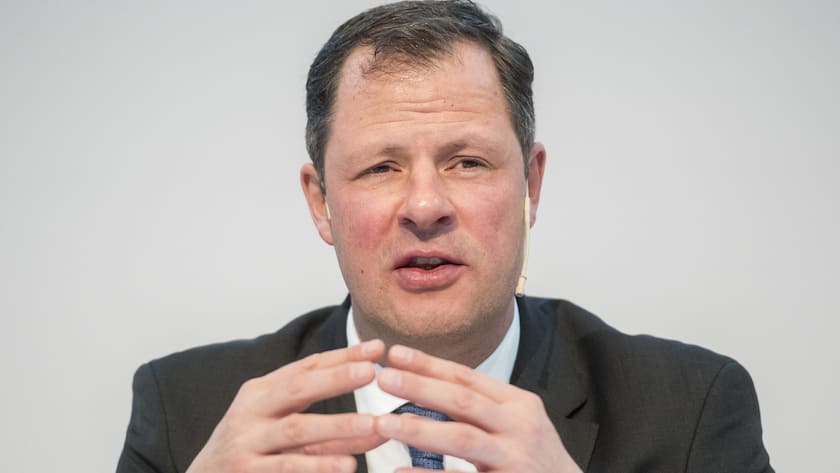 CEO Thomas Oetterli spricht waehrend der Jahresbilanzmedienkonferenz von Schindler Group, aufgenommen am Freitag, 16. Februar 2018 in Zuerich. (KEYSTONE/Ennio Leanza).