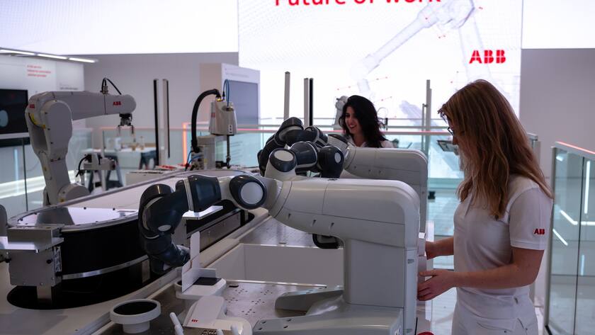 ABB hat im Geschäftsjahr 2022 den Umsatz um 2 Prozent auf 29,4 Milliarden Dollar gesteigert.