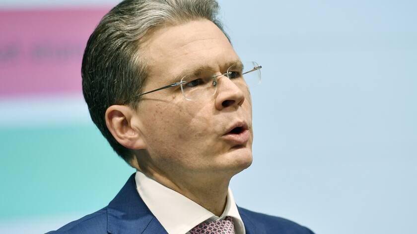 Zeno Staub, CEO Bank Vontobel an der Medienkonferenz zum Jahresabschluss 2018 in Zuerich am Dienstag, 12. Februar 2019. (KEYSTONE/Walter Bieri)