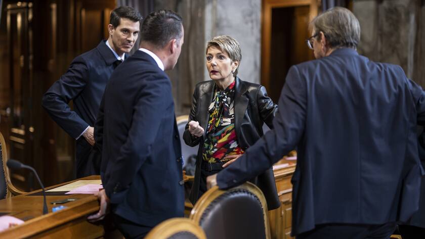 Muss sie die 9-Milliarden-Franken-Garantie an die UBS neu verhandeln? Karin Keller-Sutter in Erklärungsnot.