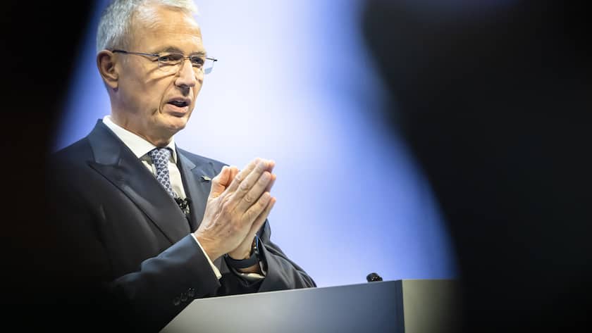 Swiss bank Credit Suisse Chairman Axel P. Lehmann attends the annual shareholders' meeting of the Swiss banking group on Tuesday, April 4, 2023 in Zurich, Switzerland. Swiss Bank Credit Suisse was rescued in a three billion dollars purchase by its Swiss rival UBS in a government-backed deal. (KEYSTONE/Michael Buholzer)