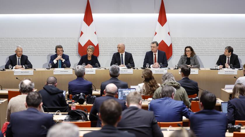 Axel Lehmann, Chairman Credit Suisse, Colm Kelleher, Chairman UBS, Swiss Finance Minister Karin Keller-Sutter, Swiss Federal President Alain Berset, Thomas J. Jordan, Chairman Swiss National Bank, Marlene Amstad, President FINMA, and Andre Simonazzi, chief communication Swiss government