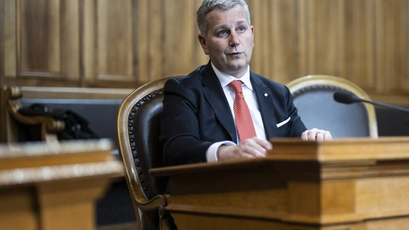 SVP Praesident Marco Chiesa, TI, spricht an der ausserordentlichen Session der Eidgenoessischen Raete, am Dienstag, 11. April 2023 im Staenderat in Bern. Die ausserordentliche Session wurde einberufen, um ueber die Finanzbeschluesse des Bundesrats zur Rettung der Grossbank Credit Suisse CS und deren Uebernahme durch die UBS zu debattieren. (KEYSTONE/Alessandro della Valle)