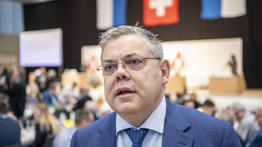 Der Luzern Nationalrat Franz Grueter anlaesslich der Delegiertenversammlung der SVP Schweiz vom Samstag, 22. Oktober 2022 im Schulhaus Staffeln in Luzern. (KEYSTONE/Urs Flueeler).