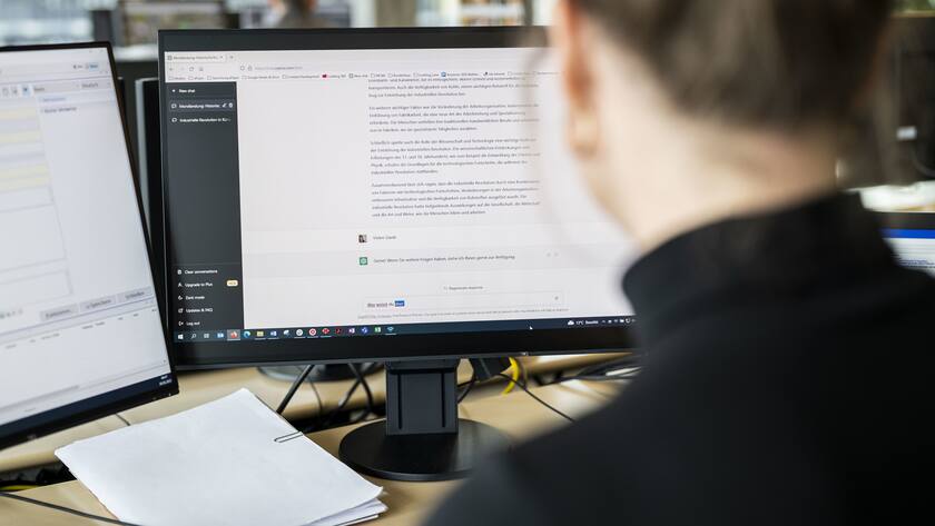 Chat GPT am Arbeitsplatz: Die Stimmen für Regulation von künstlicher Intelligenz werden immer lauter.