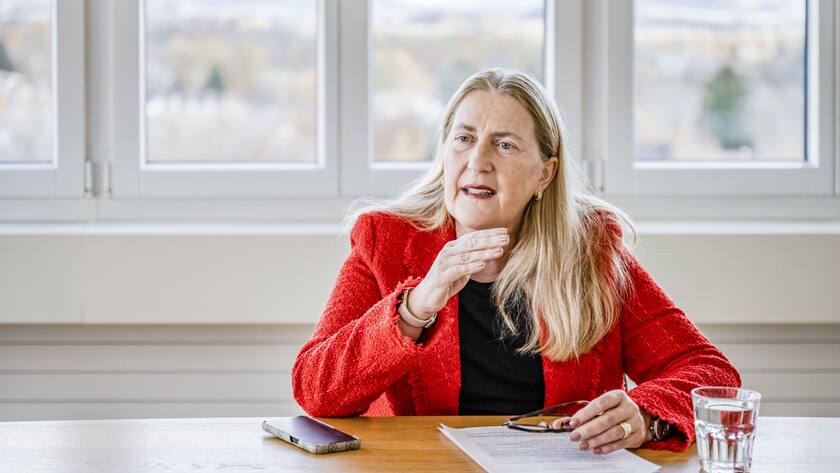 Helene Budliger Artieda, Direktorin des Staatssekretariats fuer Wirtschaft SECO, portraitiert am 17.