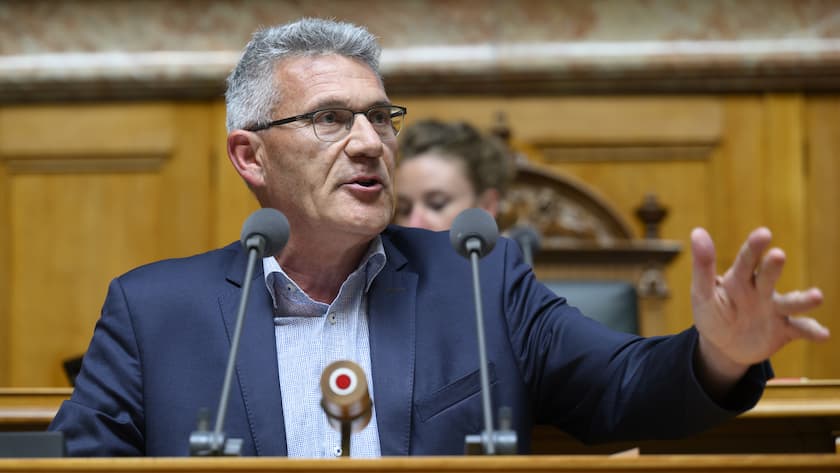 Pirmin Schwander, SVP-SZ, spricht waehrend der Sommersession der Eidgenoessischen Raete, am Mittwoch, 8. Juni 2022 im Nationalrat in Bern. (KEYSTONE/Anthony Anex)